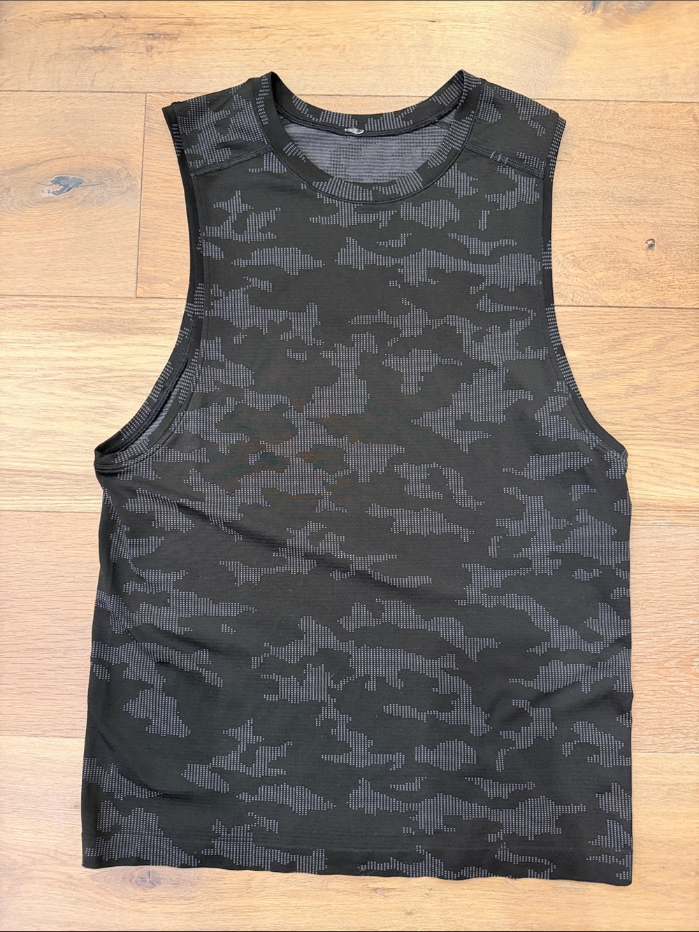 Lululemon  Men's Black Camouflage Muscle Tank Top - Performance Fit